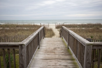 oceanfront boardwalk condo w private balcony and access to beach