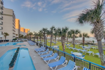 oceanfront boardwalk condo w private balcony and access to beach