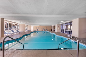 oceanfront boardwalk condo w private balcony and access to beach