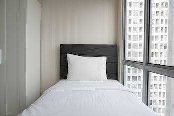 comfort and simply 2br at m town residence apartment