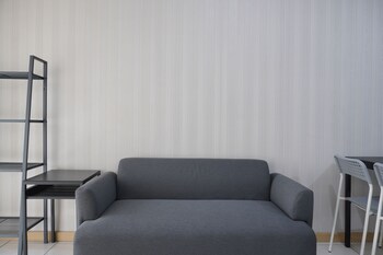 comfort and simply 2br at m town residence apartment