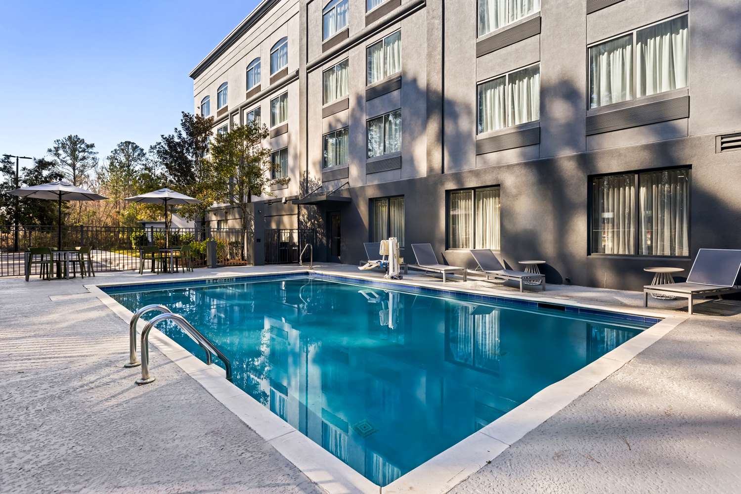 best western plus north savannah