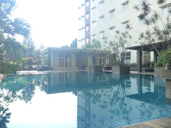 Cozy 2Br At Pinewood Apartment Jatinangor,,0 star