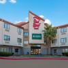 hometowne studios by red roof san antonio seaworld northwest