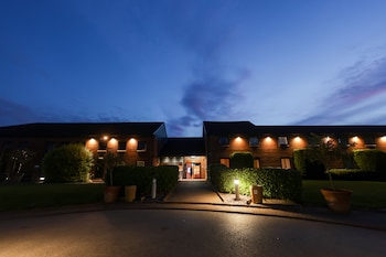 Waterside Hotel & Leisure Club,Cheadle Hulme>>Cheadle,3 star
