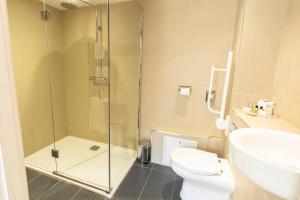 waterside hotel and leisure club