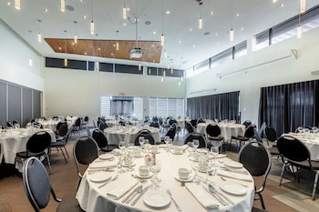 doubletree by hilton quebec resort