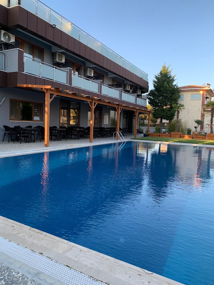 akcay zeytin otel
