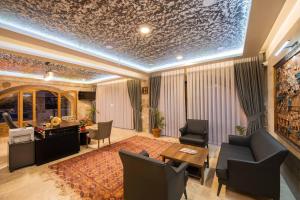 Ahiyan Hotel,,1 star