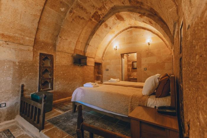 zula cave house