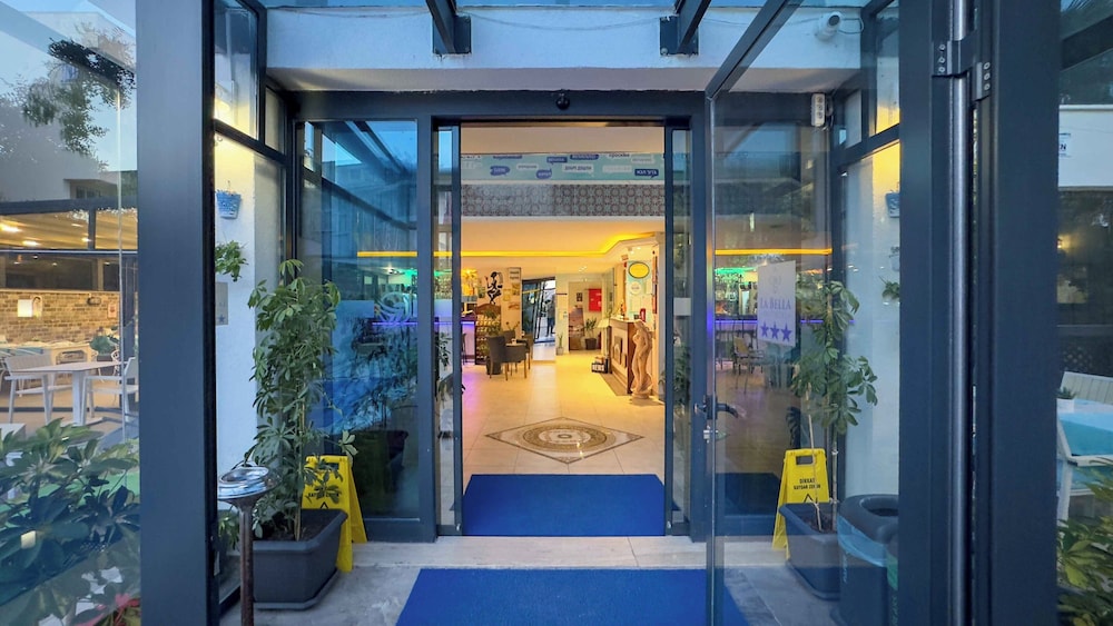 la bella suite hotel