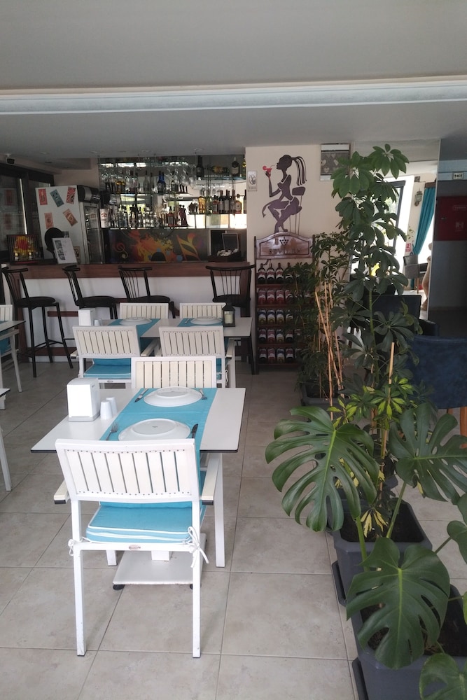 la bella suite hotel