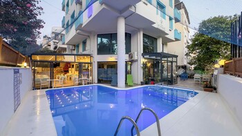 la bella suite hotel