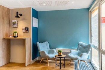 Appart'city Confort St Quentin En Yvelines - Bois D'arcy,Near National Nature Reserve Of Saint-Quentin-En-Yvelines,3 star