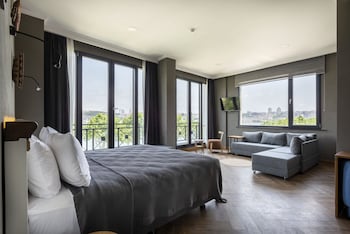 petrion hotel