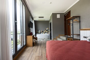 petrion hotel