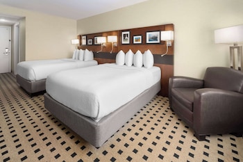 penn harris hotel harrisburg trademark by wyndham