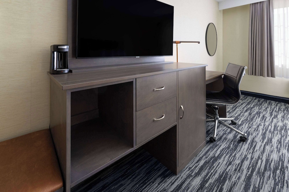 penn harris hotel harrisburg trademark by wyndham