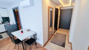 letstay sweet home mint