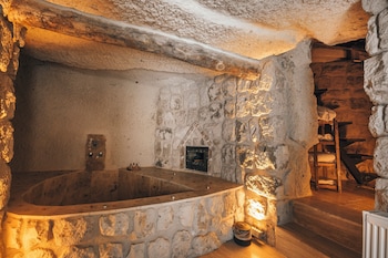 saliche cappadocia cave suites