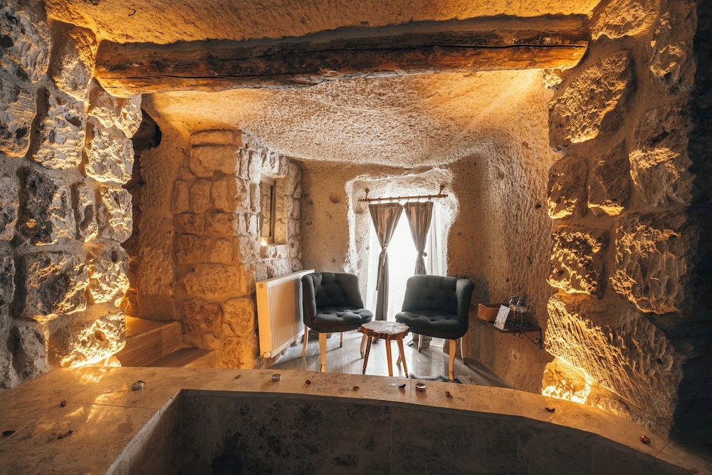 saliche cappadocia cave suites