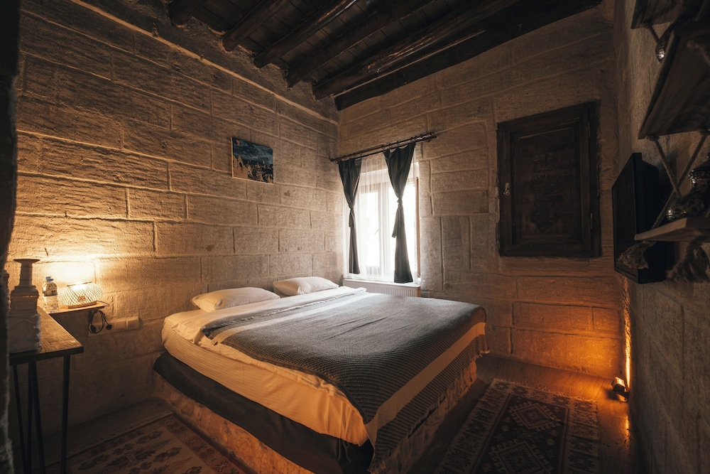 saliche cappadocia cave suites