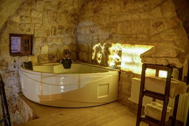 saliche cappadocia cave suites