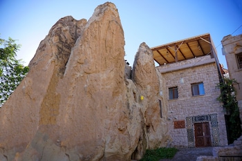 saliche cappadocia cave suites