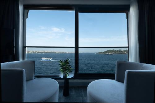 pera bosphorus hotel