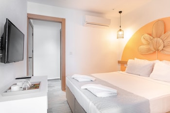 mare marin boutique hotel