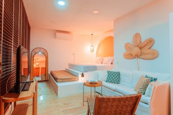 mare marin boutique hotel