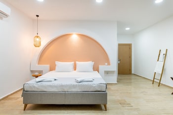 mare marin boutique hotel