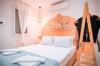 mare marin boutique hotel