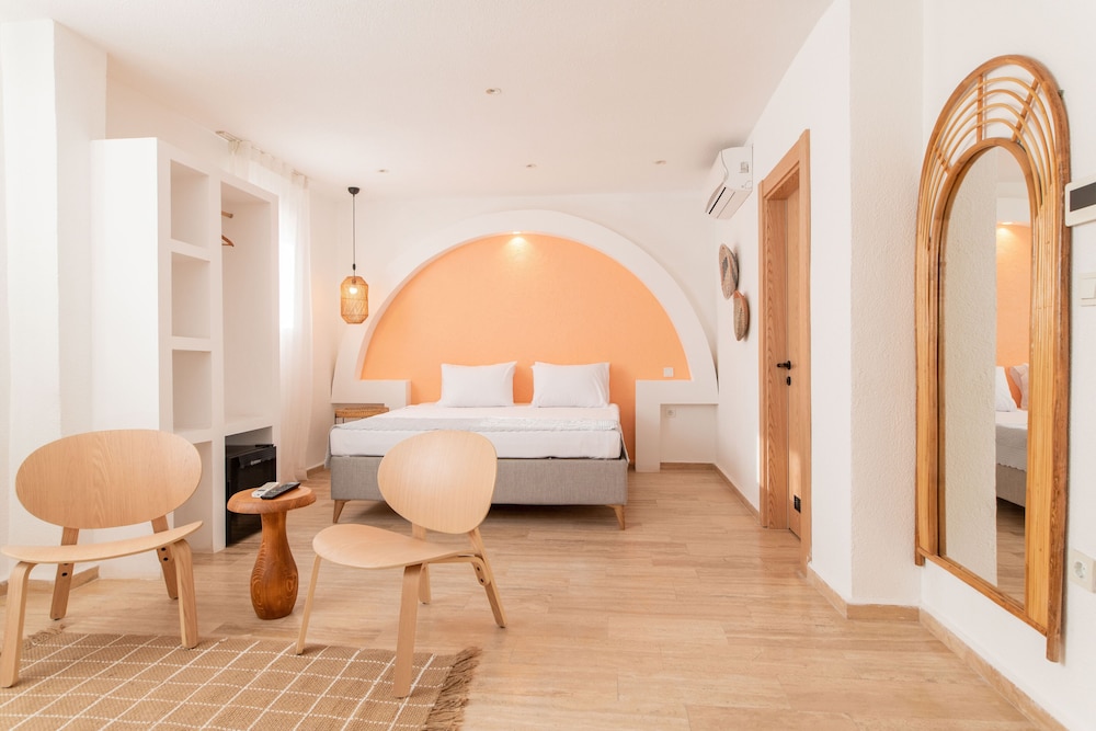 mare marin boutique hotel