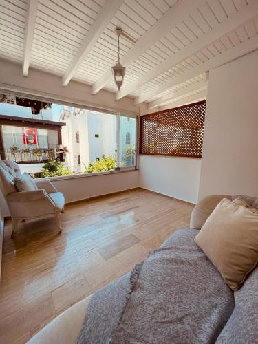 mare marin boutique hotel