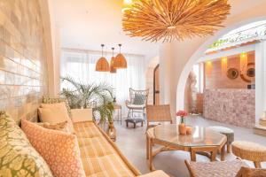 mare marin boutique hotel