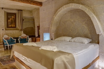 dionysos cave cappadocia hotel