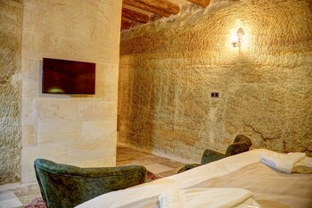 dionysos cave cappadocia hotel