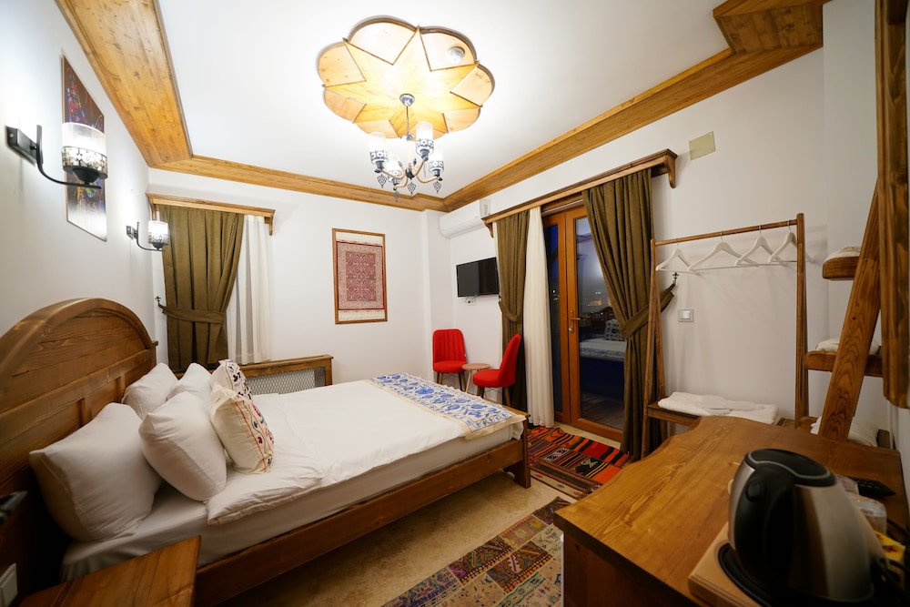 pashahan hotel
