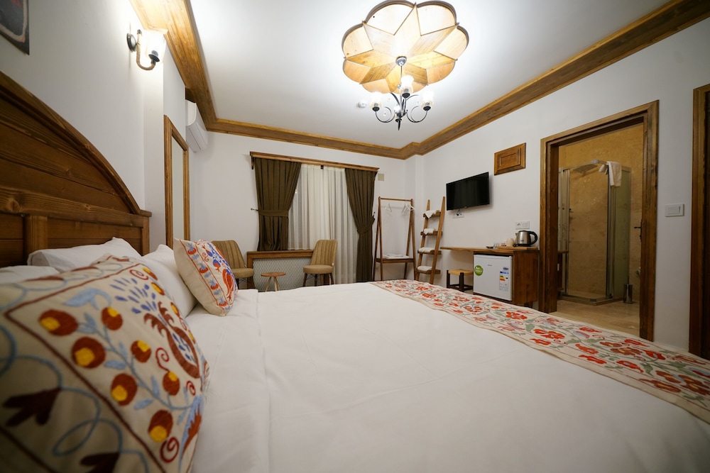 pashahan hotel