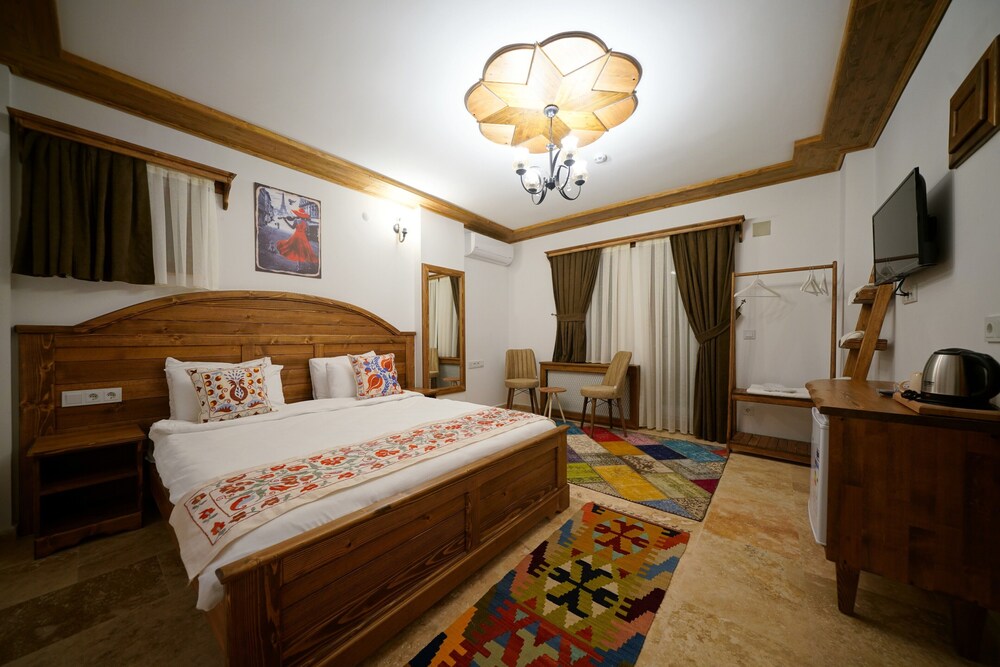 pashahan hotel