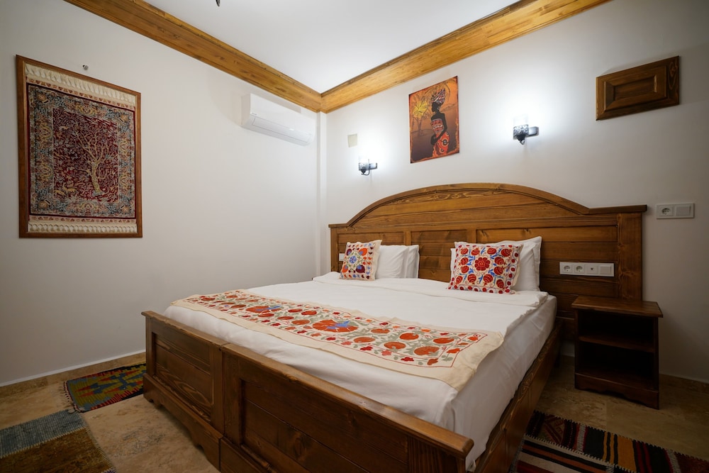 pashahan hotel