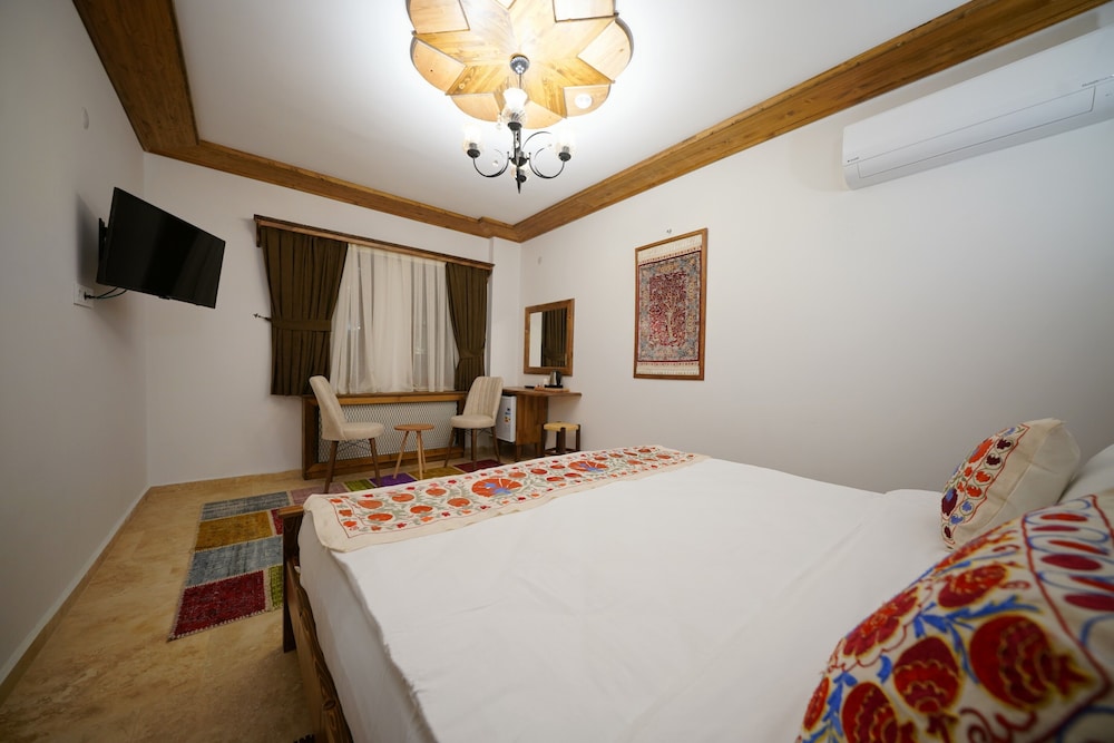 pashahan hotel