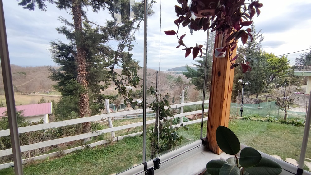 agva green blue otel