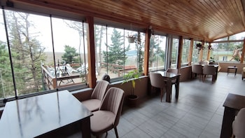 agva green blue otel