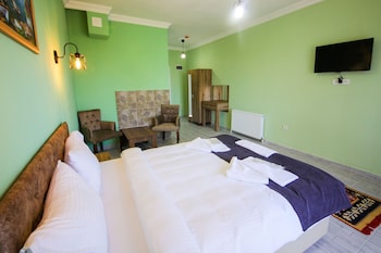 agva green blue otel