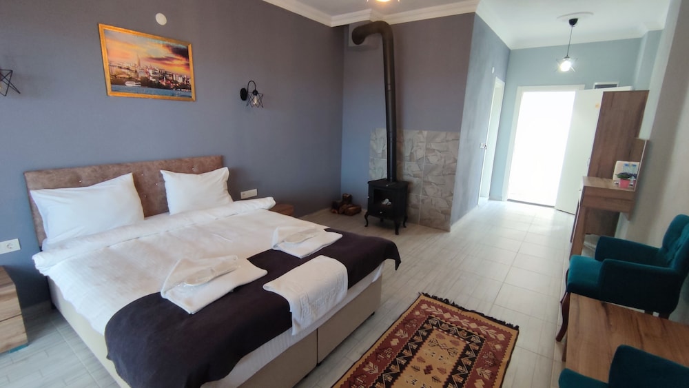 agva green blue otel