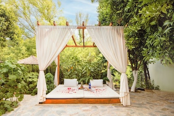 orange garden hotel akyaka