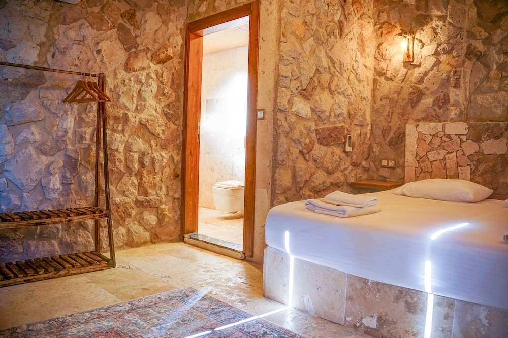 ala stone hotel