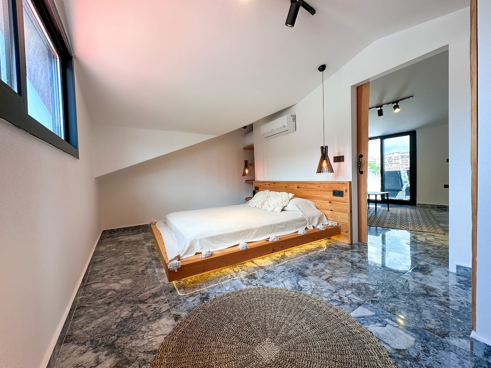 cabana boutique hotel cafe